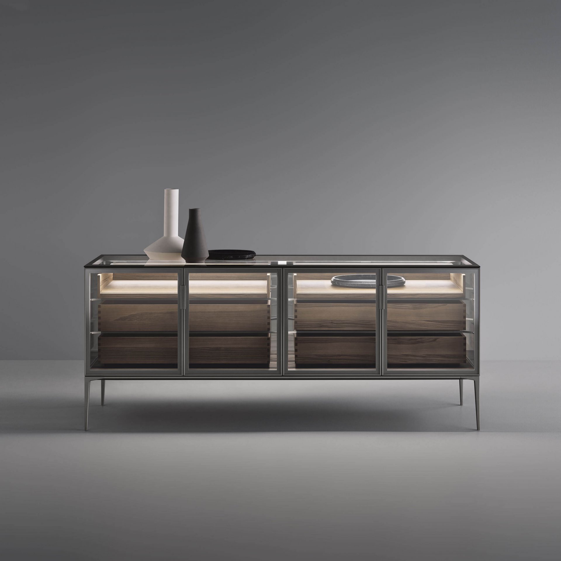 Case sideboard with transparent top and internal drawers