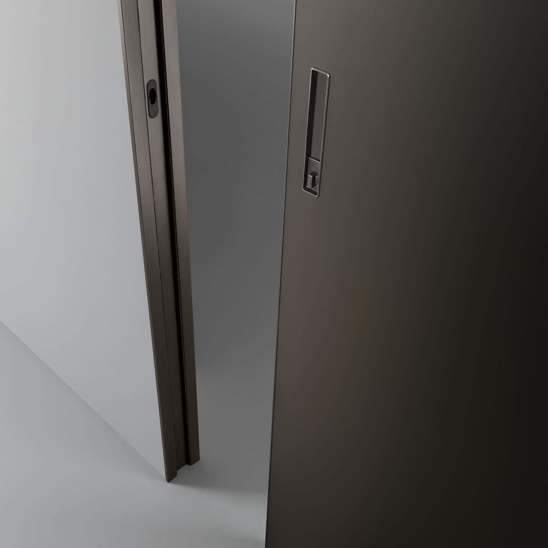 Aura sliding door for pocket systems